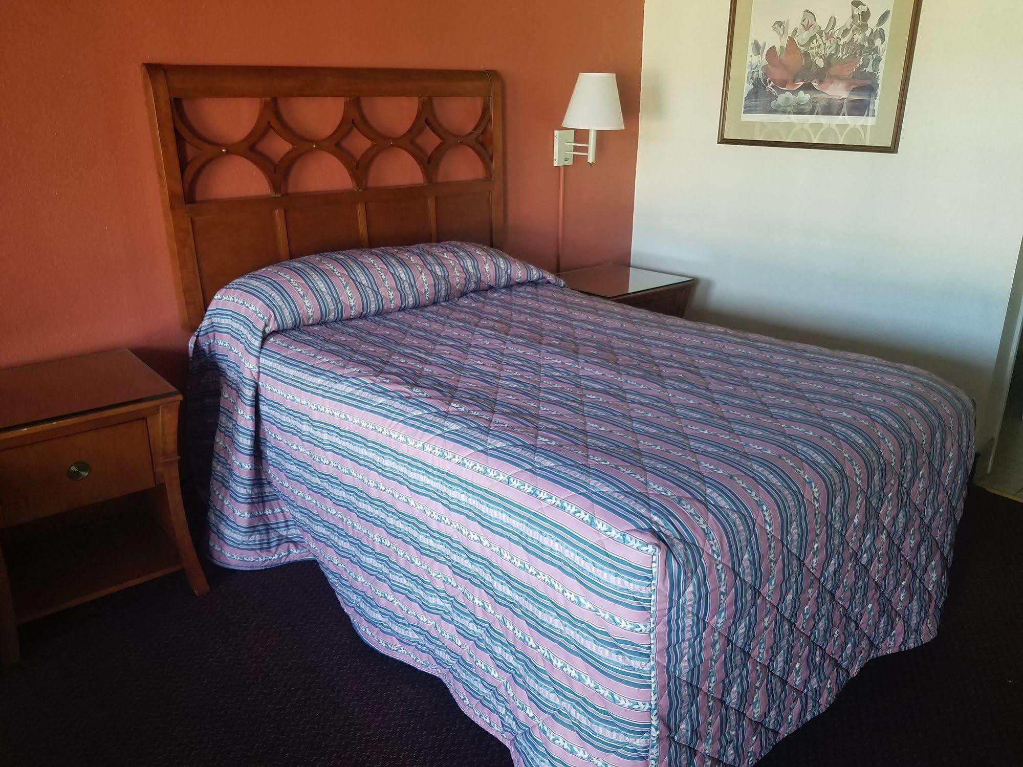 Masters Inn I-26 Cayce Экстерьер фото